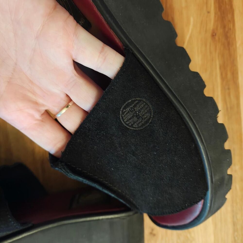 Dkny Women's Black and Burgundy Slides - Picture 2 of 5
